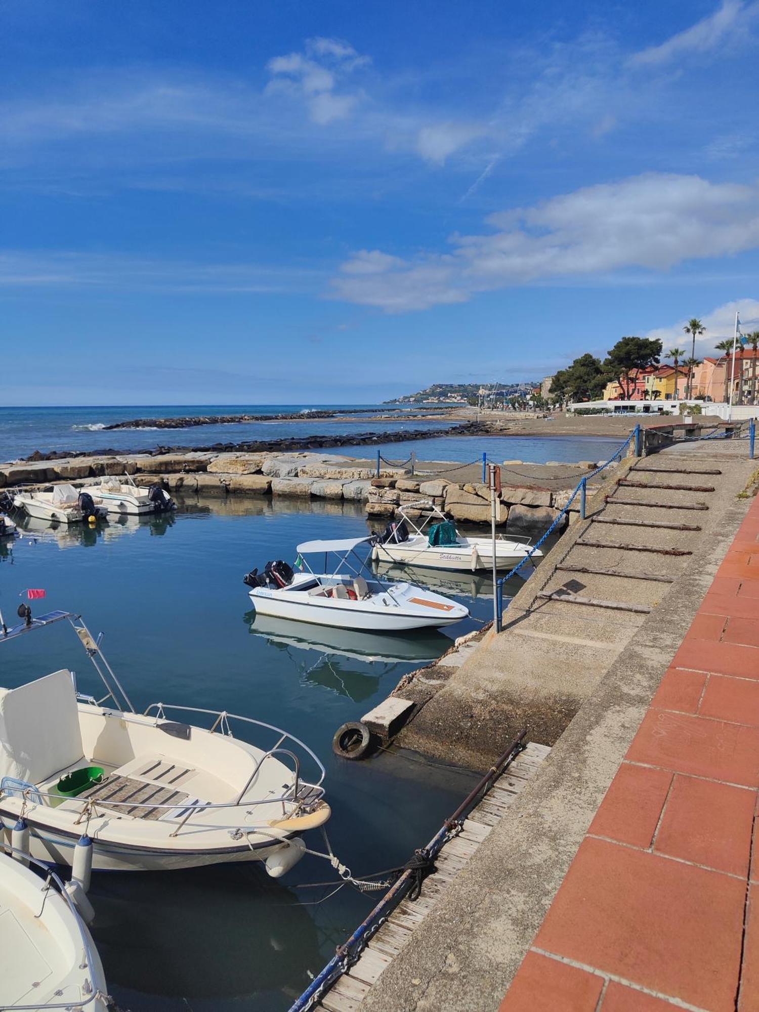 Riva Vacanze Riva Ligure Exterior photo